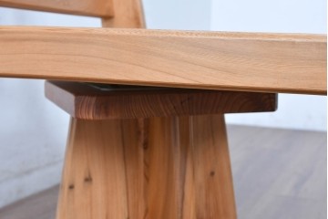 和製ビンテージ　美品　希少品　屋久杉　温もりと格調を備えた回転チェア2脚　セット定価約100万円相当　(R-084820)