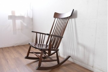中古　美品　松本民芸家具　くつろぎの時間にぴったりなJ型ロッキングチェア　定価約24万円相当　(R-084822)