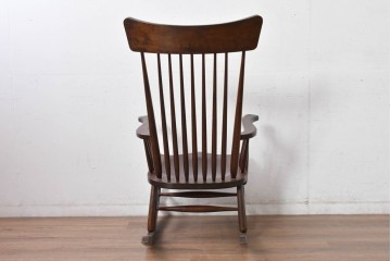 中古　美品　松本民芸家具　くつろぎの時間にぴったりなJ型ロッキングチェア　定価約24万円相当　(R-084822)