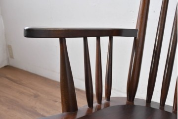 中古　美品　松本民芸家具　くつろぎの時間にぴったりなJ型ロッキングチェア　定価約24万円相当　(R-084822)