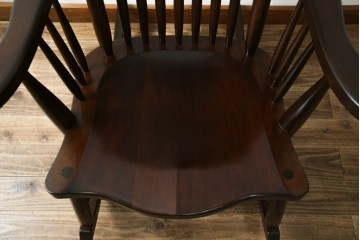 中古　美品　松本民芸家具　くつろぎの時間にぴったりなJ型ロッキングチェア　定価約24万円　(R-084822)
