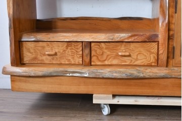 和製ビンテージ　美品!!　屋久杉　総無垢材　自然の造形美が映える飾り棚　定価約200万円相当　(R-084823)