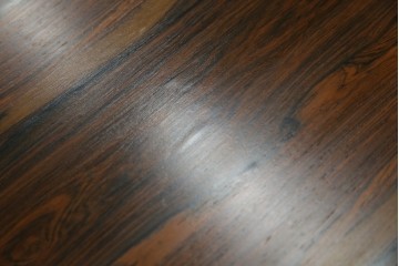 イギリスヴィンテージ　Gordon Russell(ゴードンラッセル)　ローズウッド材　重厚感と洗練を両立したサイドボード　(R-084826)