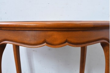 中古　美品　高級輸入家具　ビーチ材　優雅な猫脚デザインが魅力のコーヒーテーブル　定価約17万円相当　(R-084827)