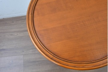 中古　美品　高級輸入家具　ビーチ材　優雅な猫脚デザインが魅力のコーヒーテーブル　定価約17万円相当　(R-084827)