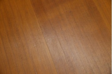 中古　美品　高級輸入家具　ビーチ材　優雅な猫脚デザインが魅力のコーヒーテーブル　定価約17万円　(R-084827)