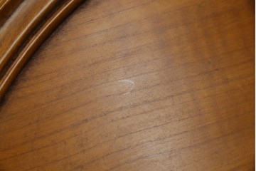 中古　美品　高級輸入家具　ビーチ材　優雅な猫脚デザインが魅力のコーヒーテーブル　定価約17万円　(R-084827)