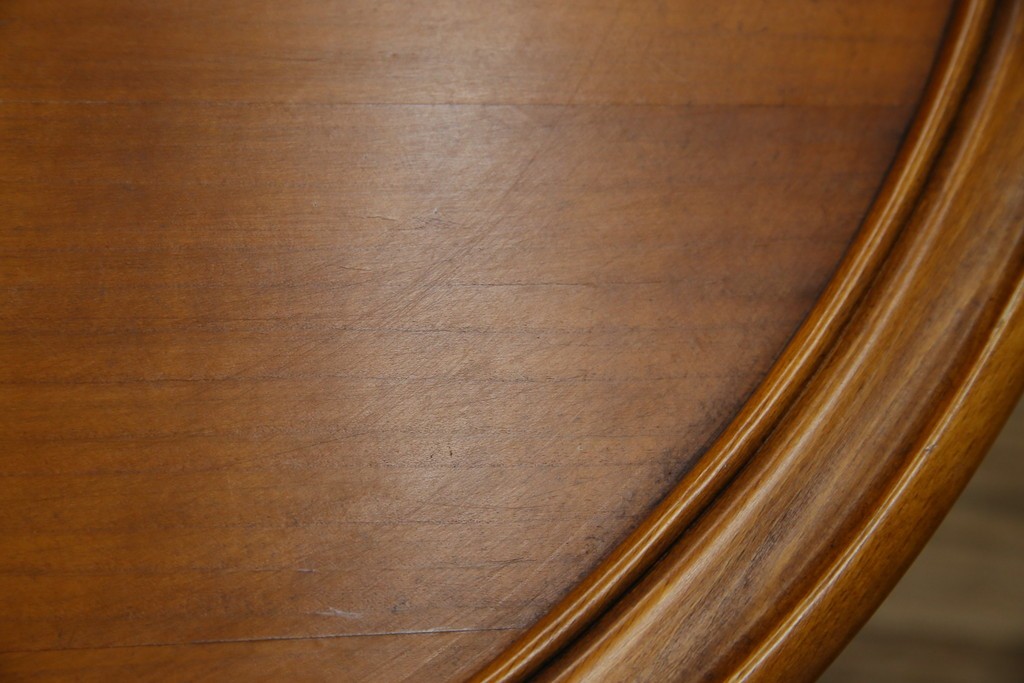 中古　美品　高級輸入家具　ビーチ材　優雅な猫脚デザインが魅力のコーヒーテーブル　定価約17万円　(R-084827)