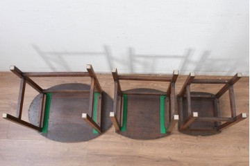 イギリスアンティーク　Lloyd’s Antiques(ロイズアンティークス)　オーク材　天板の形が珍しいネストテーブル　(R-084828)