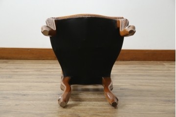 中古　高級輸入家具　本革　華やかな花模様の彫刻が魅力のアームレスチェア　定価約12万円相当　(R-084829)