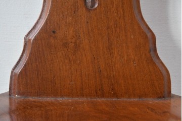 中古　希少な廃番品　吉川商事　DARGIA(ダルギア)　ローズウッド無垢材　繊細な透かし彫りが映える板座チェア　(R-084830)