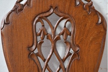 中古　希少な廃番品　吉川商事　DARGIA(ダルギア)　ローズウッド無垢材　繊細な透かし彫りが映える板座チェア　(R-084830)