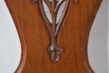 中古　希少な廃番品　吉川商事　DARGIA(ダルギア)　ローズウッド無垢材　繊細な透かし彫りが映える板座チェア　(R-084830)