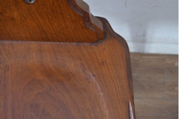 中古　希少な廃番品　吉川商事　DARGIA(ダルギア)　ローズウッド無垢材　繊細な透かし彫りが映える板座チェア　(R-084830)