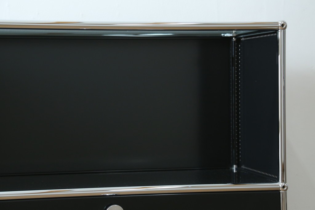 中古　スイス　USMハラー(USM Haller)　天板ガラスパネル　エクステンションドア×2　ファイリング収納付き　サイドボード　定価約38万円　(R-084831)