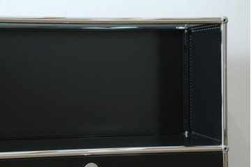 中古　スイス　USMハラー(USM Haller)　天板ガラスパネル　エクステンションドア×2　ファイリング収納付き　サイドボード　定価約38万円　(R-084831)