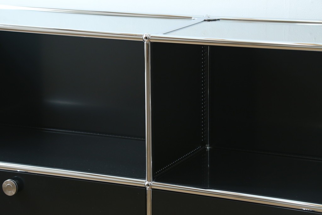 中古　スイス　USMハラー(USM Haller)　天板ガラスパネル　エクステンションドア×2　ファイリング収納付き　サイドボード　定価約38万円　(R-084831)