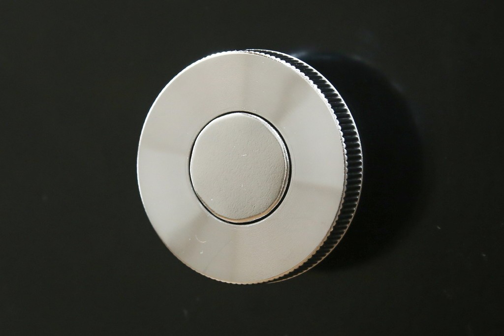 中古　スイス　USMハラー(USM Haller)　天板ガラスパネル　エクステンションドア×2　ファイリング収納付き　サイドボード　定価約38万円　(R-084831)