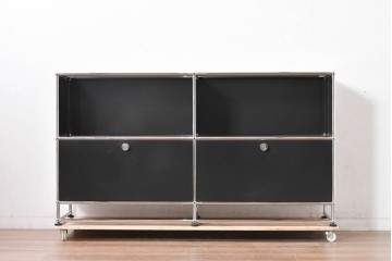 中古　スイス　USMハラー(USM Haller)　洗練された佇まいのサイドボード　定価約38万円相当　(R-084831)