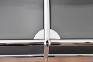中古　スイス　USMハラー(USM Haller)　洗練された佇まいのサイドボード　定価約38万円相当　(R-084831)