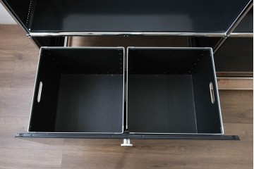 中古　スイス　USMハラー(USM Haller)　洗練された佇まいのサイドボード　定価約38万円相当　(R-084831)