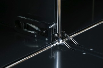 中古　スイス　USMハラー(USM Haller)　ホームオフィスにもおすすめなスッキリとしたデザインのサイドキャビネット　定価約36万円　(R-084834)