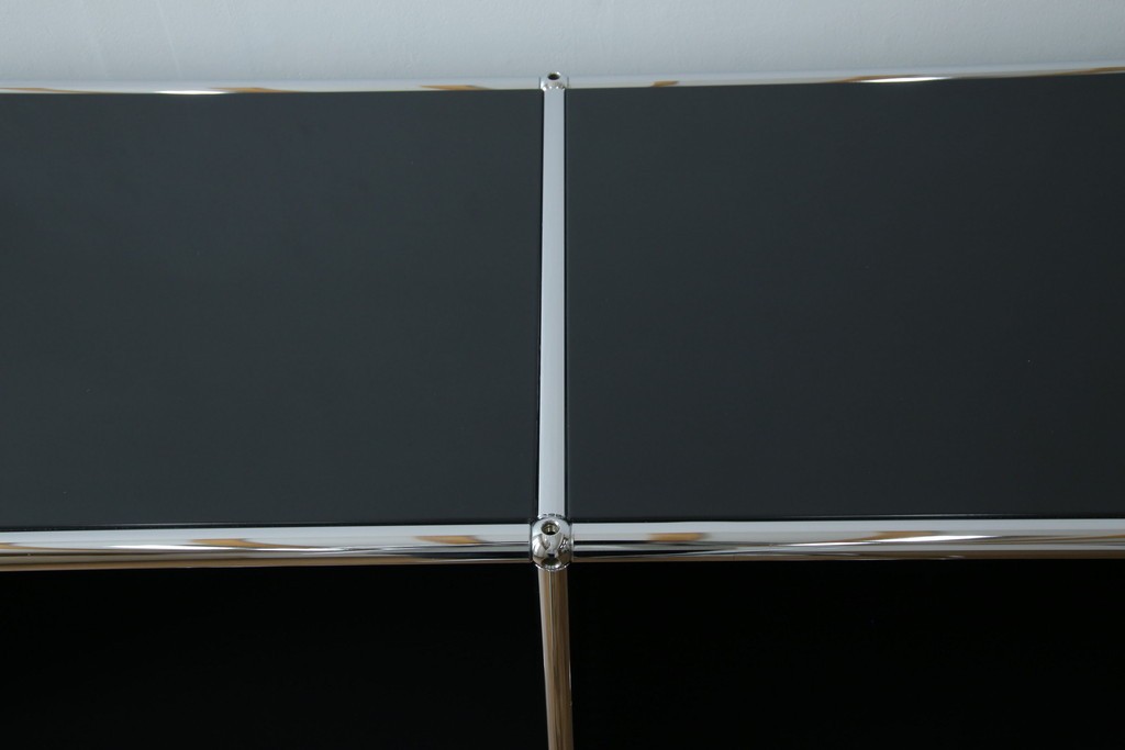 中古　スイス　USMハラー(USM Haller)　ホームオフィスにもおすすめなスッキリとしたデザインのサイドキャビネット　定価約36万円　(R-084834)