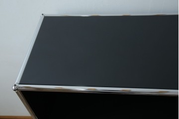 中古　スイス　USMハラー(USM Haller)　ホームオフィスにもおすすめなスッキリとしたデザインのサイドキャビネット　定価約36万円　(R-084834)