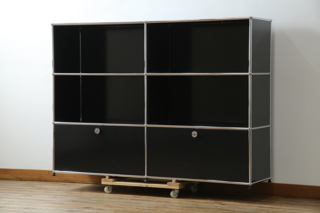 中古　スイス　USMハラー(USM Haller)　ホームオフィスにもおすすめなスッキリとしたデザインのサイドキャビネット　定価約36万円　(R-084834)