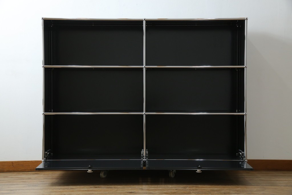 中古　スイス　USMハラー(USM Haller)　ホームオフィスにもおすすめなスッキリとしたデザインのサイドキャビネット　定価約36万円　(R-084834)