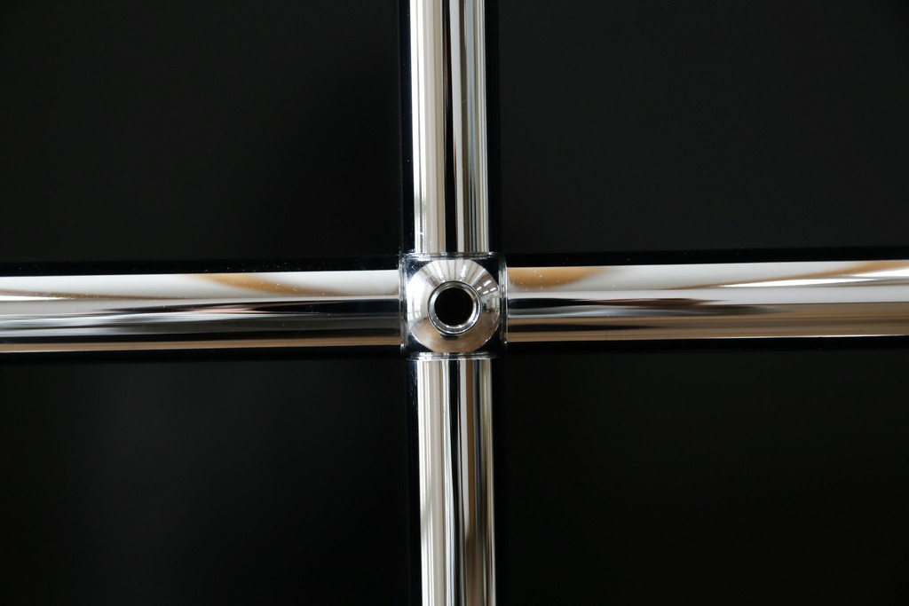 中古　スイス　USMハラー(USM Haller)　ホームオフィスにもおすすめなスッキリとしたデザインのサイドキャビネット　定価約36万円　(R-084834)