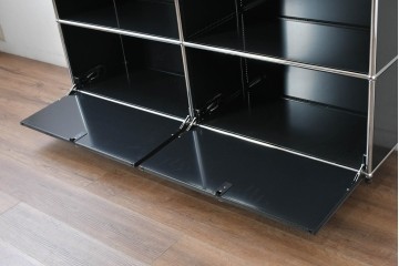 中古　スイス　USMハラー(USM Haller)　ホームオフィスにもおすすめなスッキリとしたデザインのサイドキャビネット　定価約36万円相当　(R-084834)