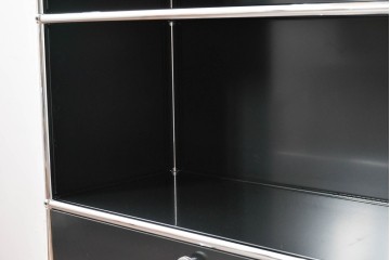 中古　スイス　USMハラー(USM Haller)　ホームオフィスにもおすすめなスッキリとしたデザインのサイドキャビネット　定価約36万円相当　(R-084834)