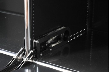 中古　スイス　USMハラー(USM Haller)　ホームオフィスにもおすすめなスッキリとしたデザインのサイドキャビネット　定価約36万円相当　(R-084834)