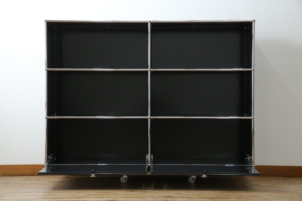 中古　スイス　USMハラー(USM Haller)　ホームオフィスにもおすすめなスッキリとしたデザインのサイドキャビネット　定価約36万円　(R-084835)