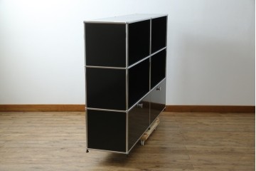 中古　スイス　USMハラー(USM Haller)　ホームオフィスにもおすすめなスッキリとしたデザインのサイドキャビネット　定価約36万円　(R-084835)