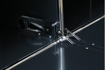 中古　スイス　USMハラー(USM Haller)　ホームオフィスにもおすすめなスッキリとしたデザインのサイドキャビネット　定価約36万円　(R-084835)