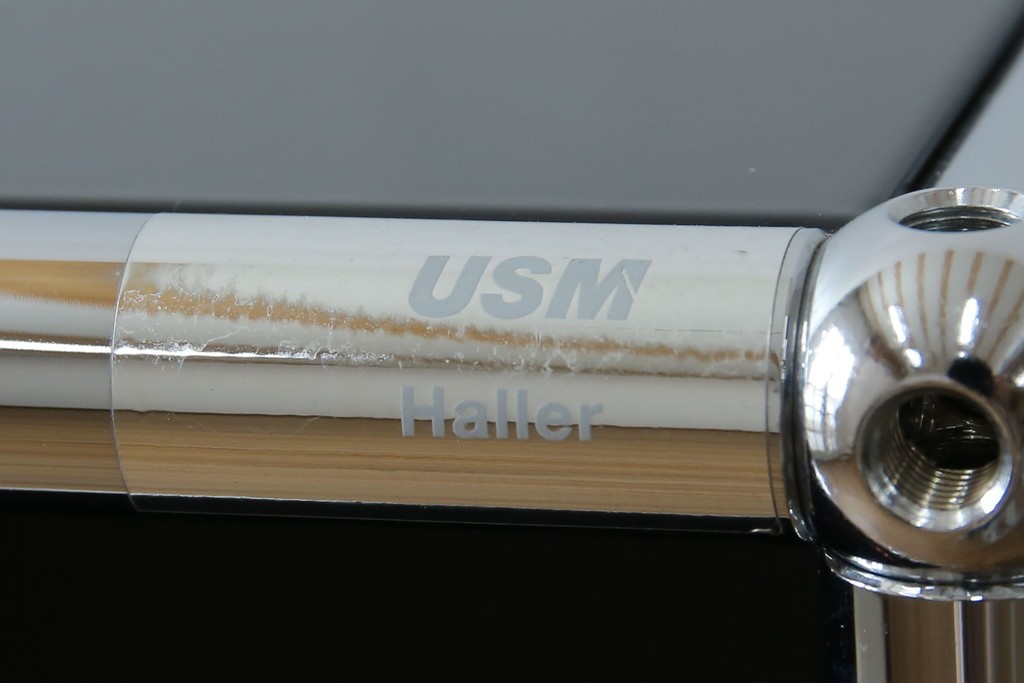 中古　スイス　USMハラー(USM Haller)　ホームオフィスにもおすすめなスッキリとしたデザインのサイドキャビネット　定価約36万円　(R-084835)