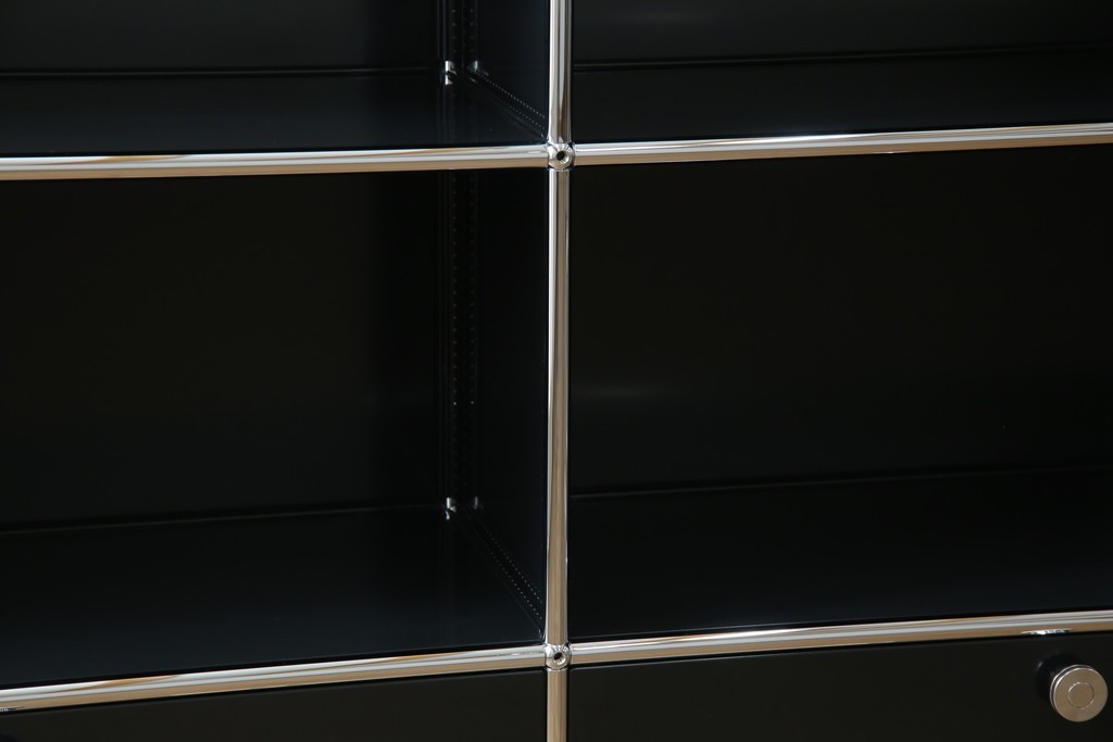 中古　スイス　USMハラー(USM Haller)　ホームオフィスにもおすすめなスッキリとしたデザインのサイドキャビネット　定価約36万円　(R-084835)