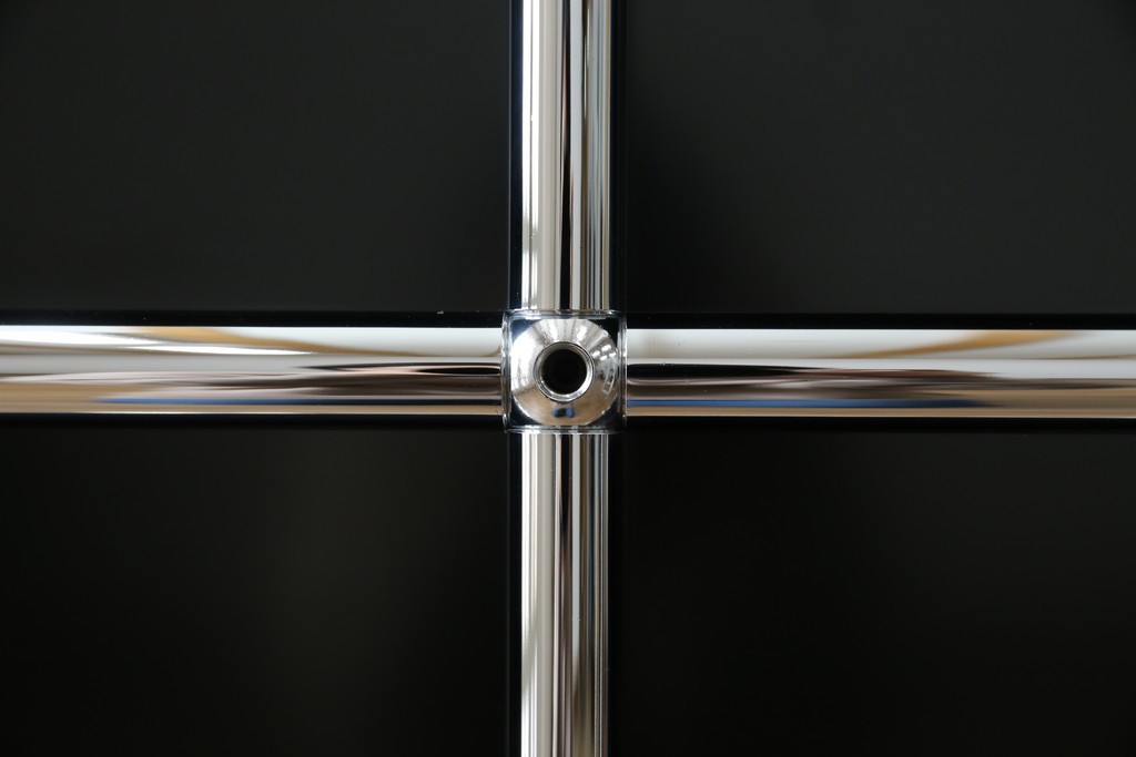 中古　スイス　USMハラー(USM Haller)　ホームオフィスにもおすすめなスッキリとしたデザインのサイドキャビネット　定価約36万円　(R-084835)