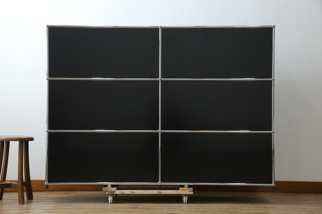 中古　スイス　USMハラー(USM Haller)　ホームオフィスにもおすすめなスッキリとしたデザインのサイドキャビネット　定価約36万円　(R-084835)