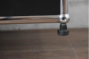 中古　スイス　USMハラー(USM Haller)　ホームオフィスにもおすすめなスッキリとしたデザインのサイドキャビネット　定価約36万円相当　(R-084835)