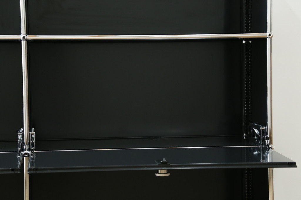 中古　スイス　USMハラー(USM Haller)　ドロップダウンドア×4　サイドボード　定価約42万4千円　(R-084836)