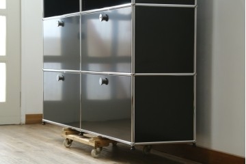 中古　スイス　USMハラー(USM Haller)　ドロップダウンドア×4　サイドボード　定価約42万4千円　(R-084836)
