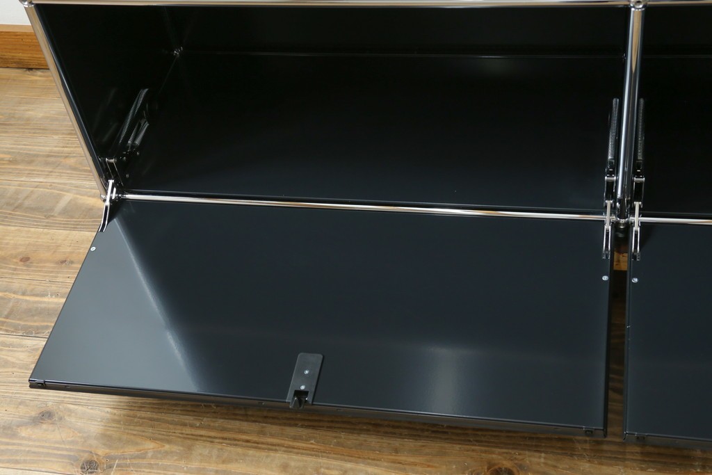 中古　スイス　USMハラー(USM Haller)　ドロップダウンドア×4　サイドボード　定価約42万4千円　(R-084836)