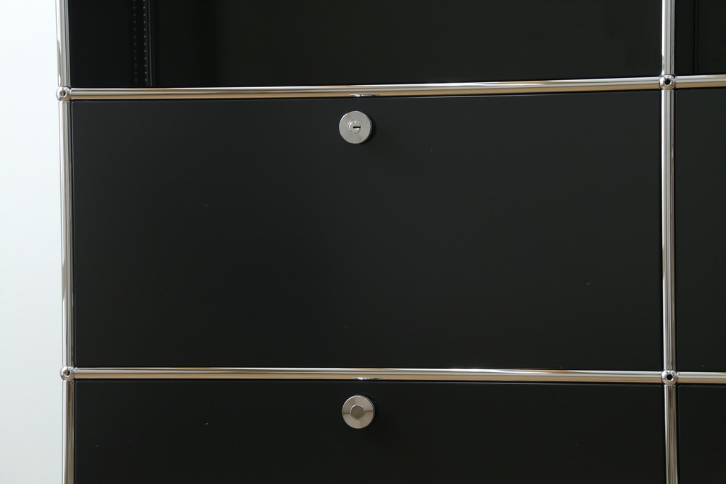 中古　スイス　USMハラー(USM Haller)　ドロップダウンドア×4　サイドボード　定価約42万4千円　(R-084836)