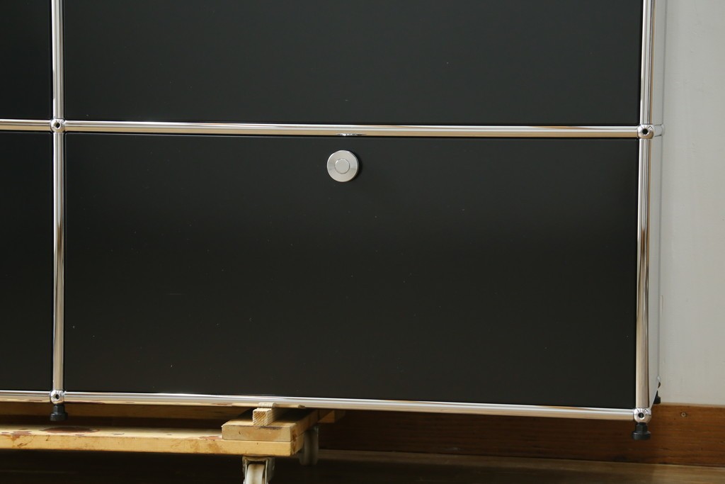 中古　スイス　USMハラー(USM Haller)　ドロップダウンドア×4　サイドボード　定価約42万4千円　(R-084836)