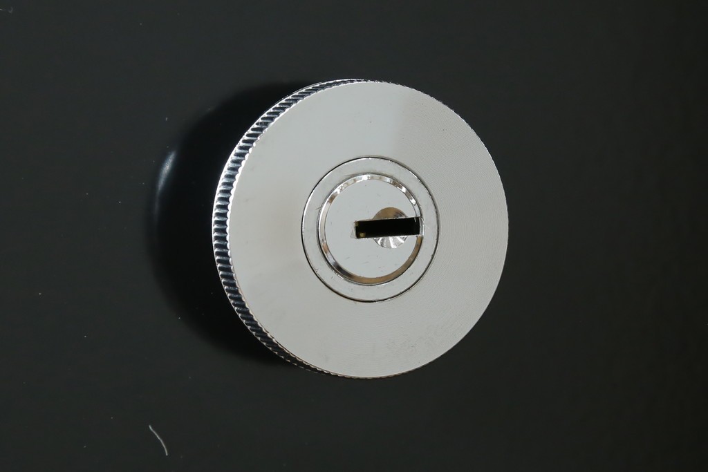 中古　スイス　USMハラー(USM Haller)　ドロップダウンドア×4　サイドボード　定価約42万4千円　(R-084836)