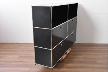 中古　スイス　USMハラー(USM Haller)　ホームオフィスにもおすすめなスッキリとしたデザインのサイドキャビネット・扉4つタイプ　定価約42万4千円　(R-084836)