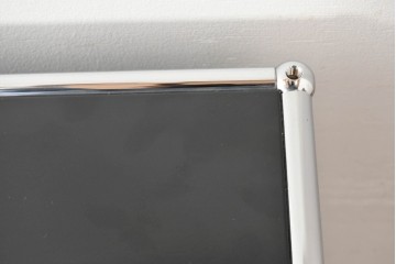 中古　スイス　USMハラー(USM Haller)　ホームオフィスにもおすすめなスッキリとしたデザインのサイドキャビネット・扉4つタイプ　定価約42万4千円　(R-084836)